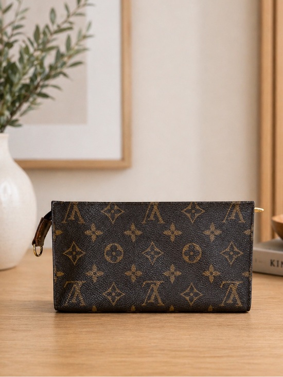 Louis Vuitton Accessories - LOUIS VUITTON Monogram Bucket GM pouch